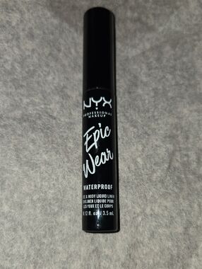NYX Epic Wear Waterproof Liquid Liner - Black